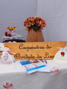 Exposição da Cooperativa do Bordado da Lixa, entidade que promove e preserva esta tradição artesanal